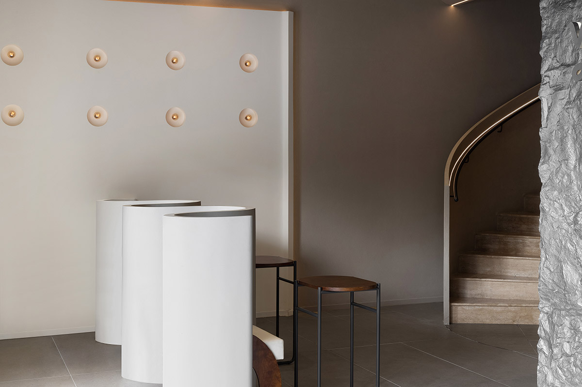 OYTT Design creates interiors featuring irregular-shaped caves and curved walls for a shop in China 