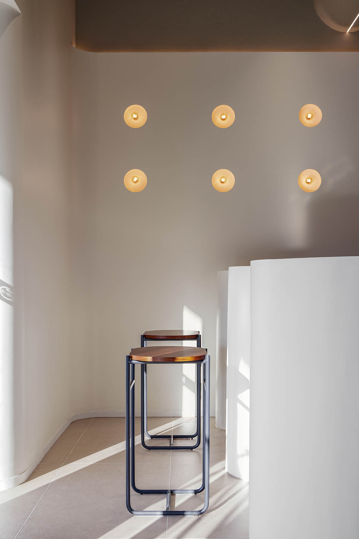 OYTT Design creates interiors featuring irregular-shaped caves and curved walls for a shop in China 