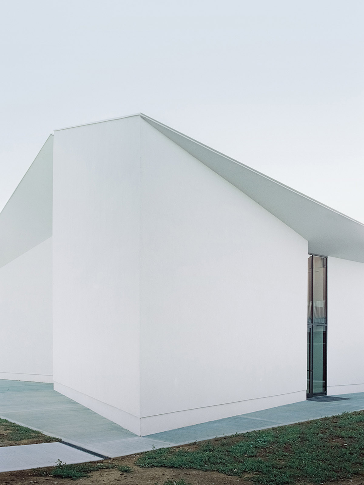 A team of young architects completes church of the Penitent Thief on the outskirts of Bologna