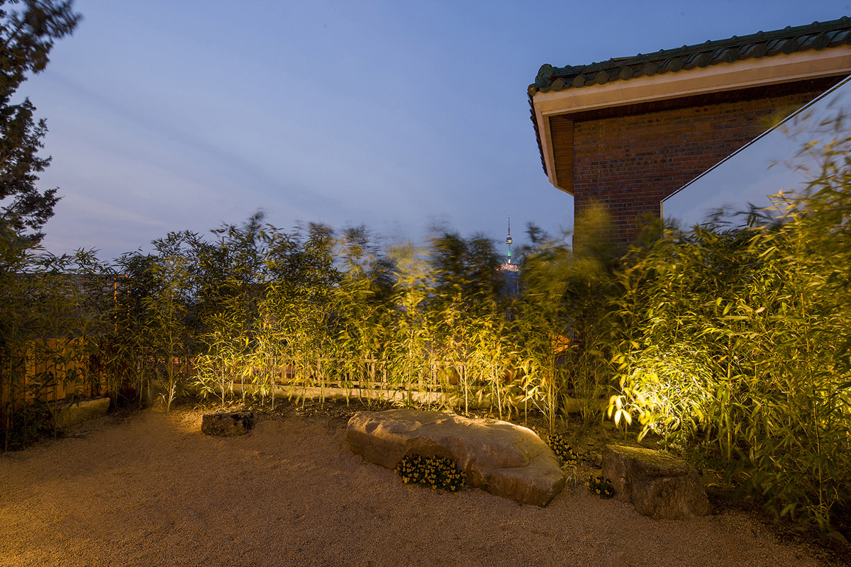 100A associates designs minimalist yoga center featuring pastel-toned color palette in South Korea