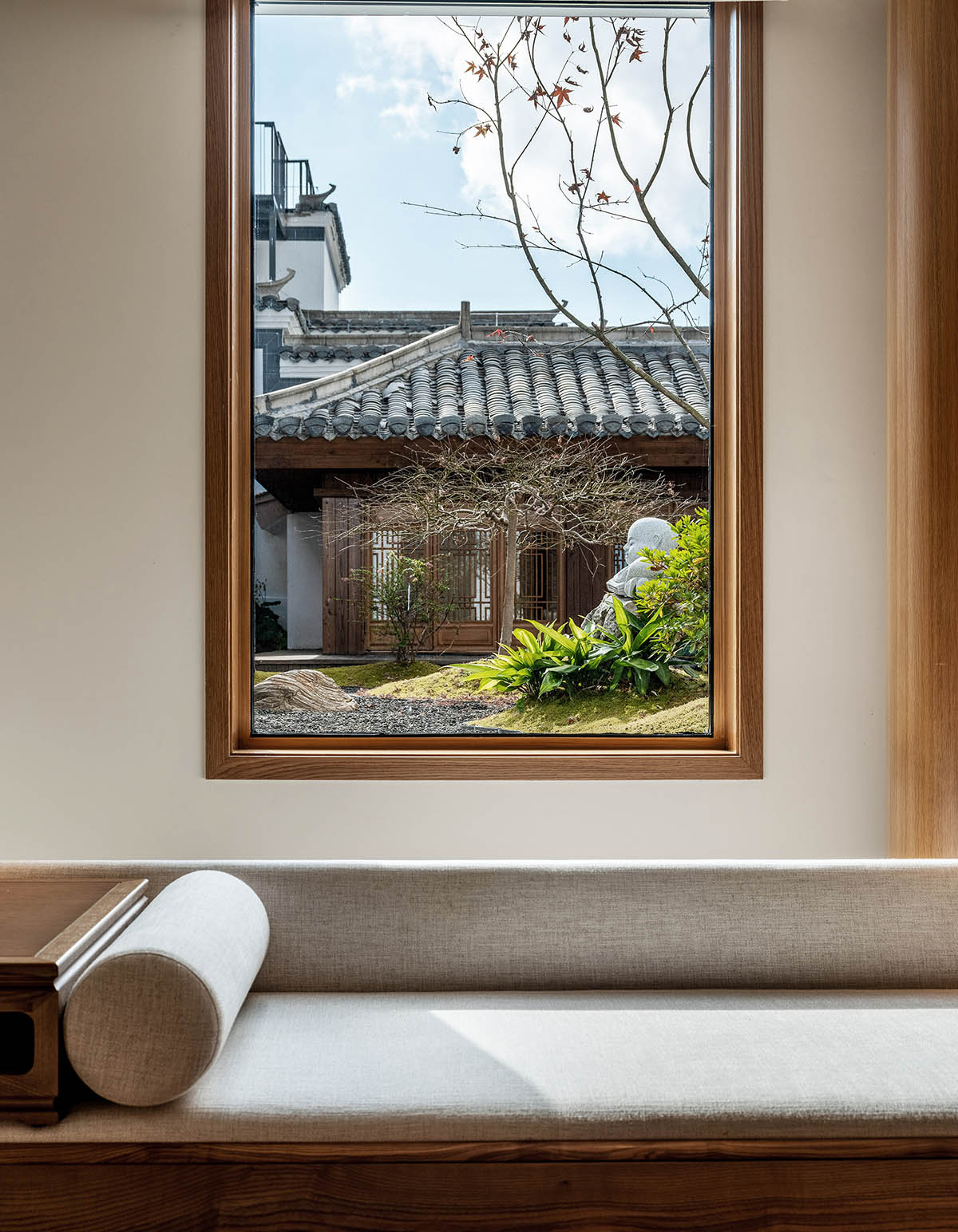 CCD completes resort and spa by keeping traditional architectural elements in Huangshan, China