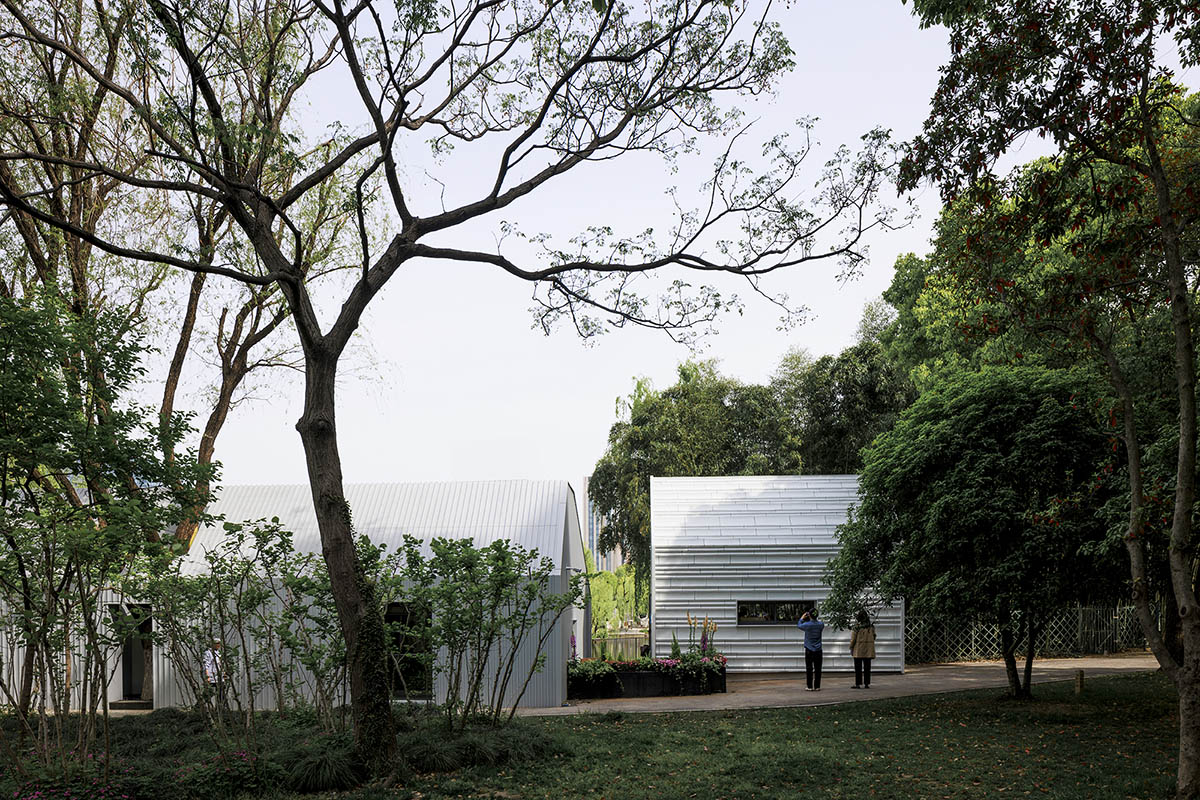 Wutopia Lab creates a glimmer of light in enchanting green with The Lake House in Shanghai 