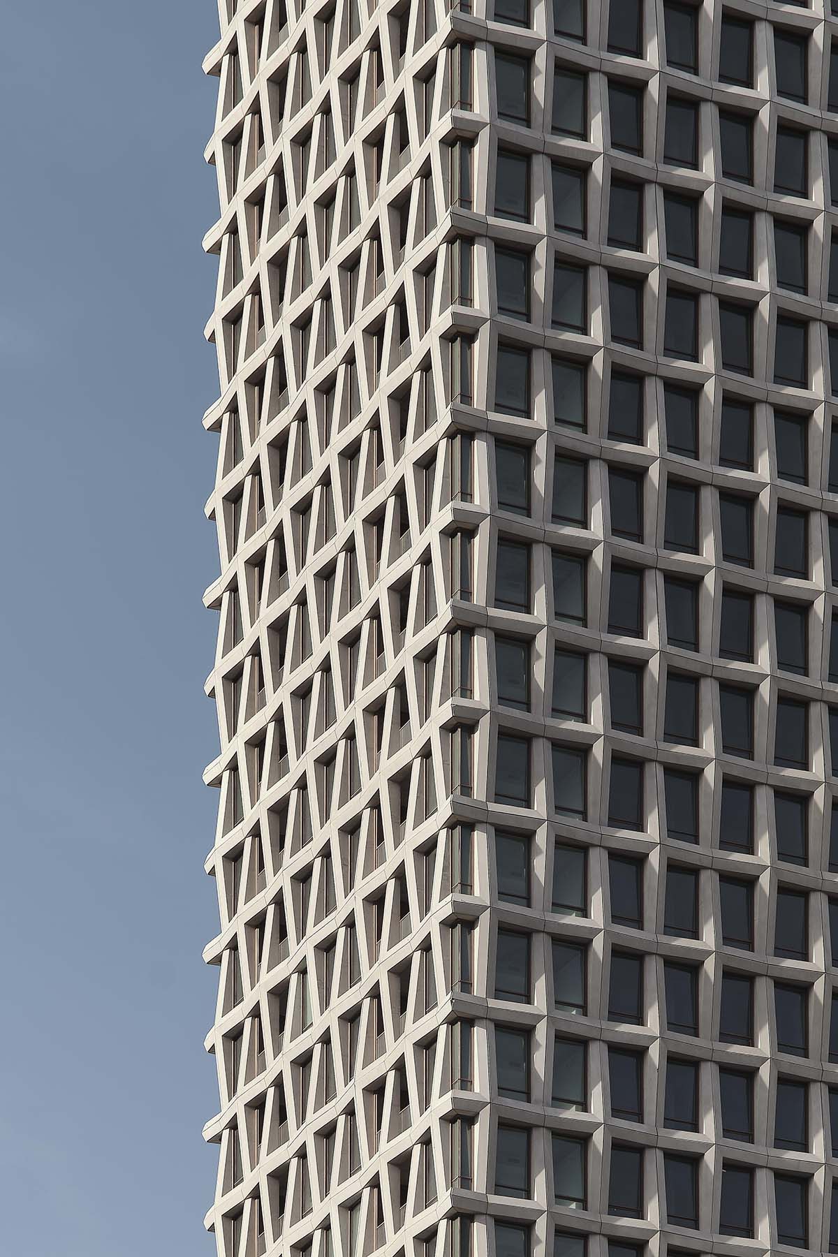 Chevalier Morales completes new high-rise with sculpted precast concrete panels in Montreal
