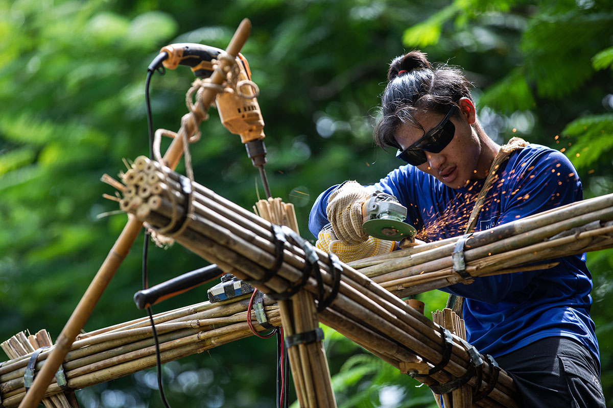 Blue Temple built affordable bamboo housing for displaced families at the price of a smartphone