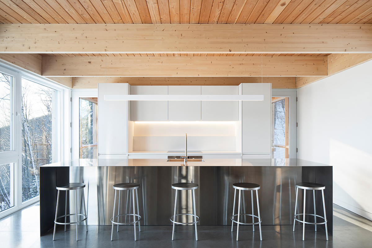 Residence Chez Léon by Quinzhee Architecture evokes the nostalgia of a 