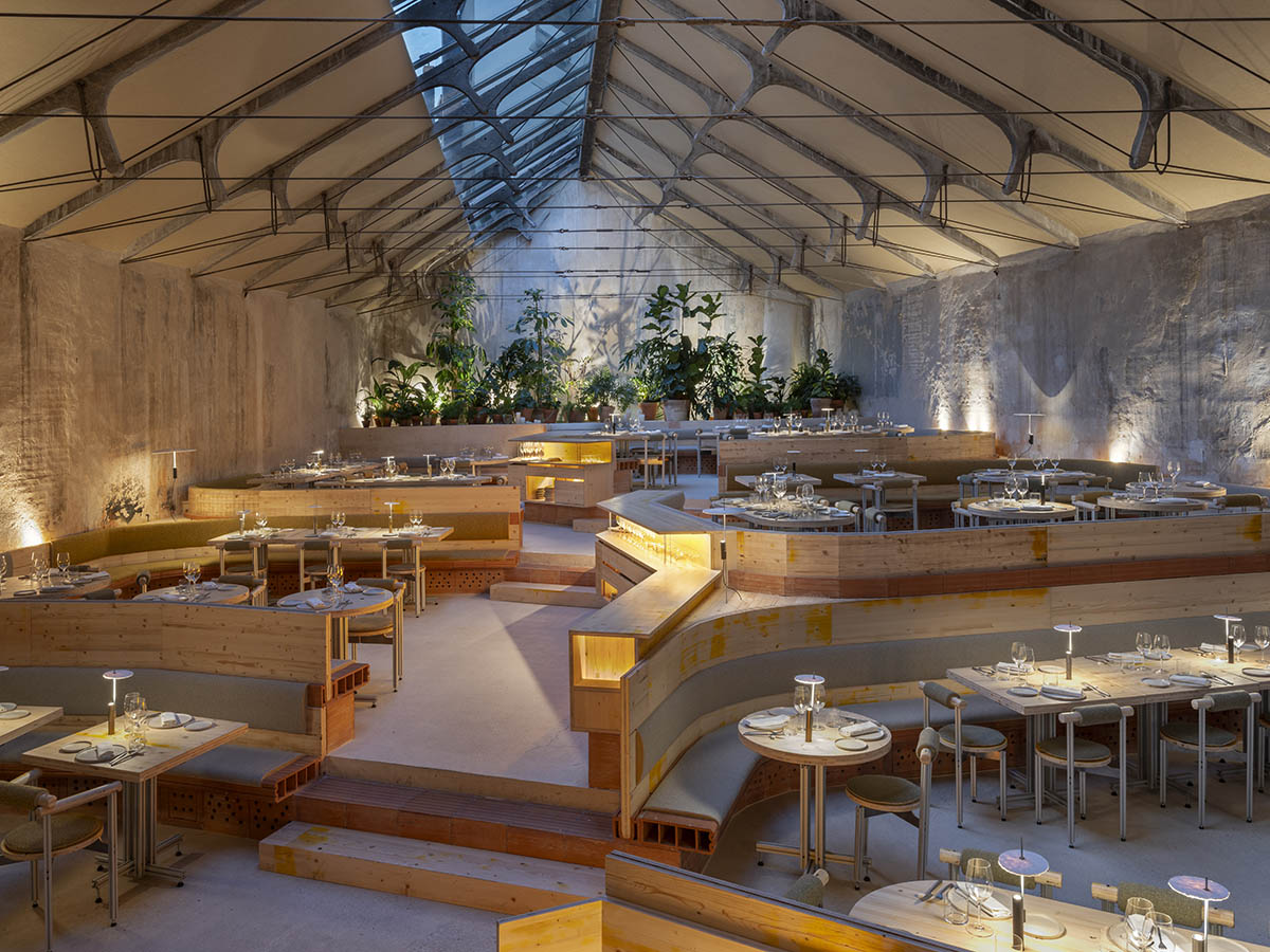 SelgasCano and Andreu Carulla convert industrial mechanical workshop into a restaurant in Madrid