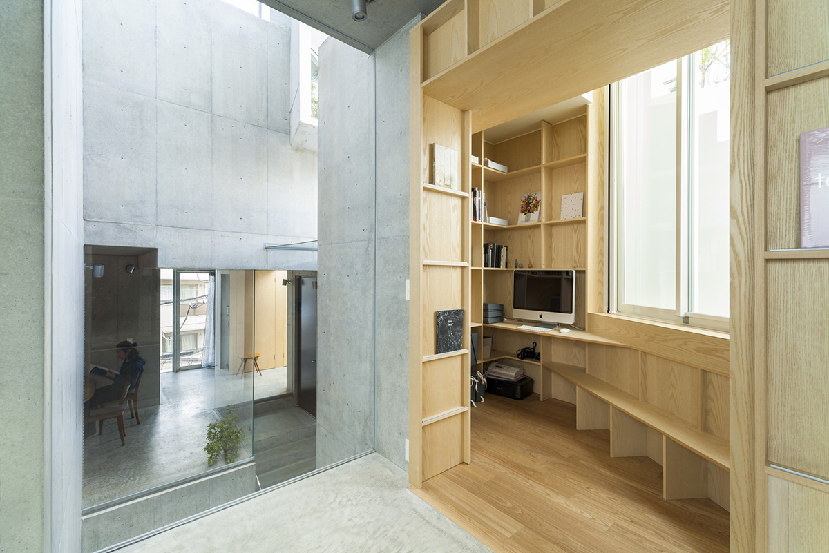 Akihisa Hirata built Tree-ness house that can create organic mass with indoor and outdoor spaces