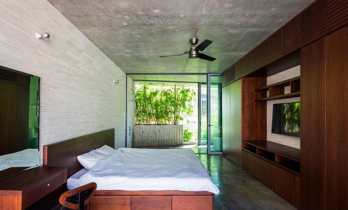 VTN Architects designs pop-up green facade for Bamboo House in a narrow site of Vietnam