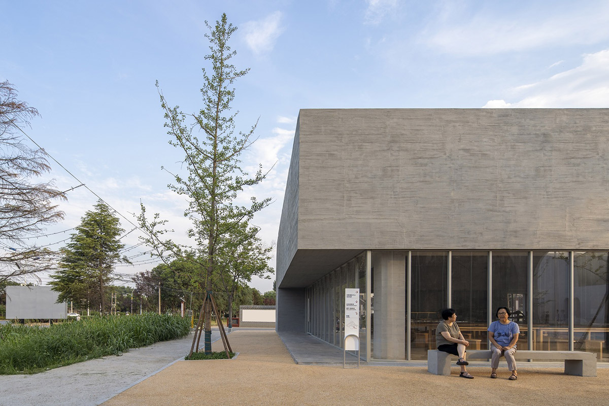 Studio 10 built community center featuring vaulted volumes and smooth corners in Jiaozuo
