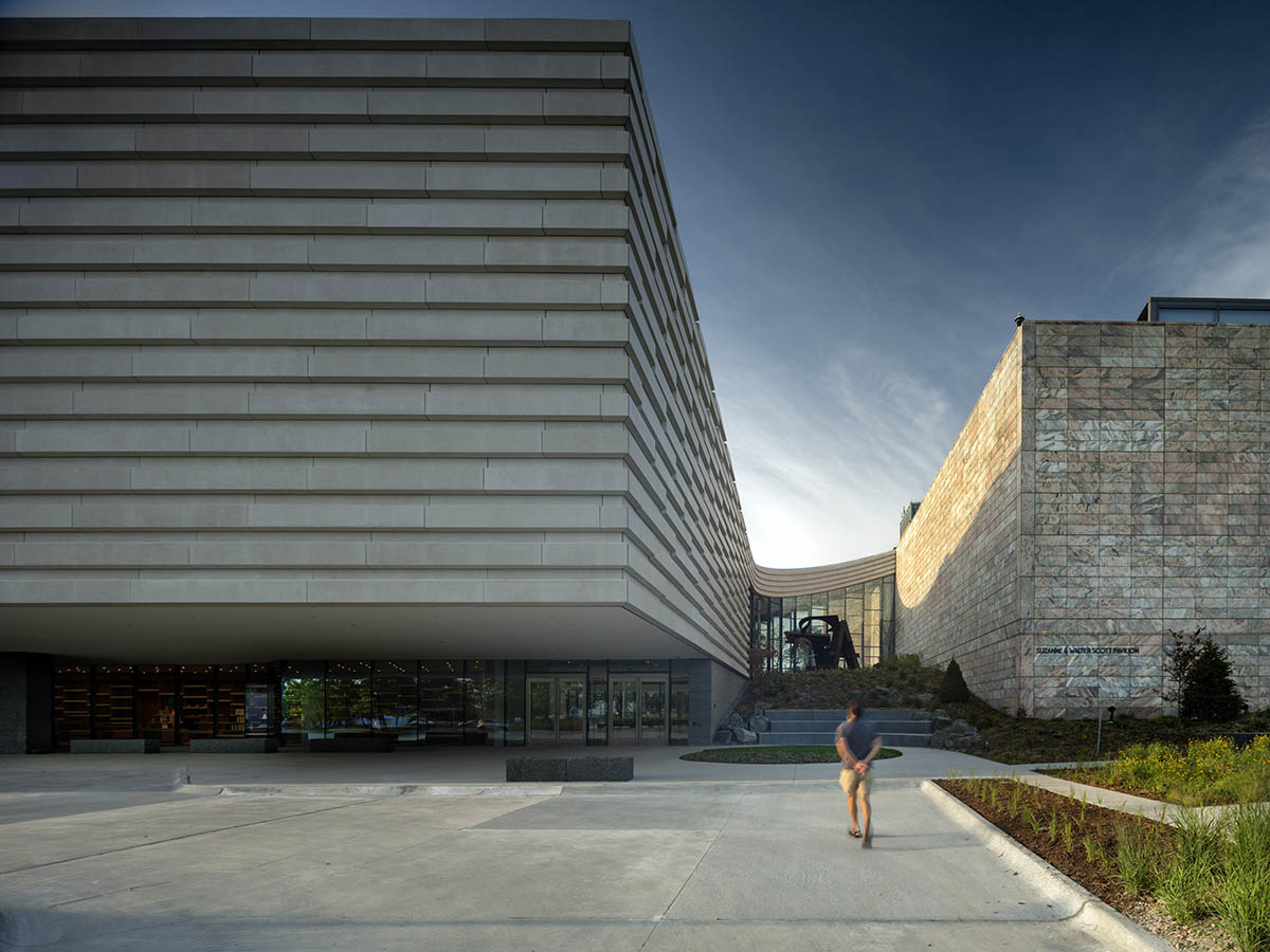 Snøhetta completes a new expansion and site redesign for the Joslyn Art Museum in Omaha 