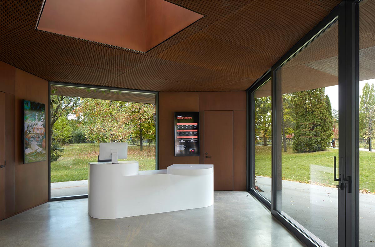 Corten steel pavilion by Pelletier de Fontenay plays with two geometries in Montreal
