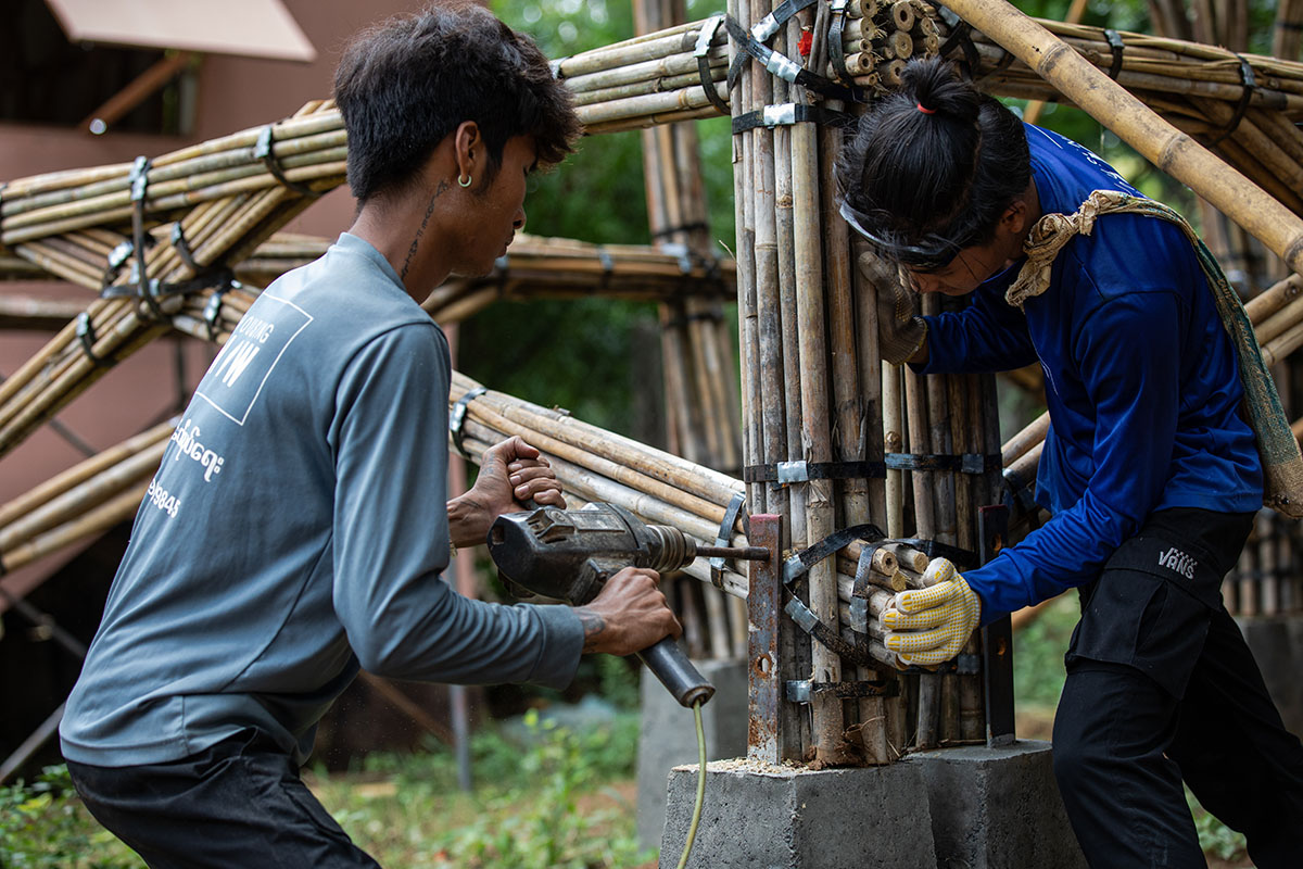 Blue Temple built affordable bamboo housing for displaced families at the price of a smartphone
