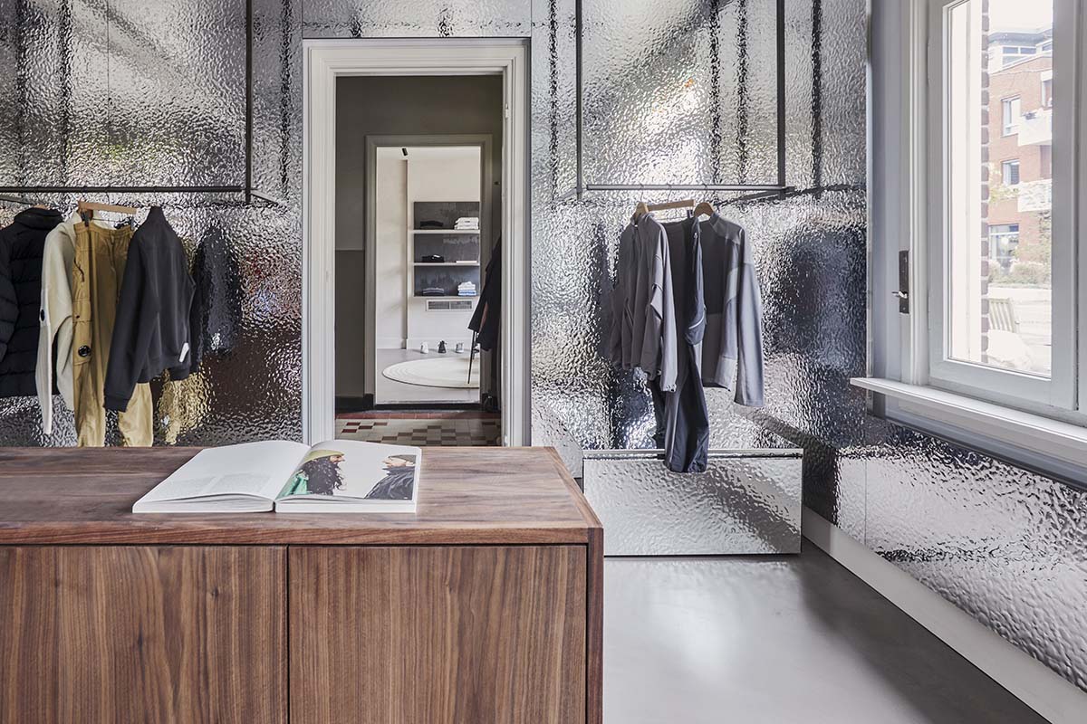 Barde vanVoltt creates retail store interiors like a Japanese zen garden in Nistelrode
