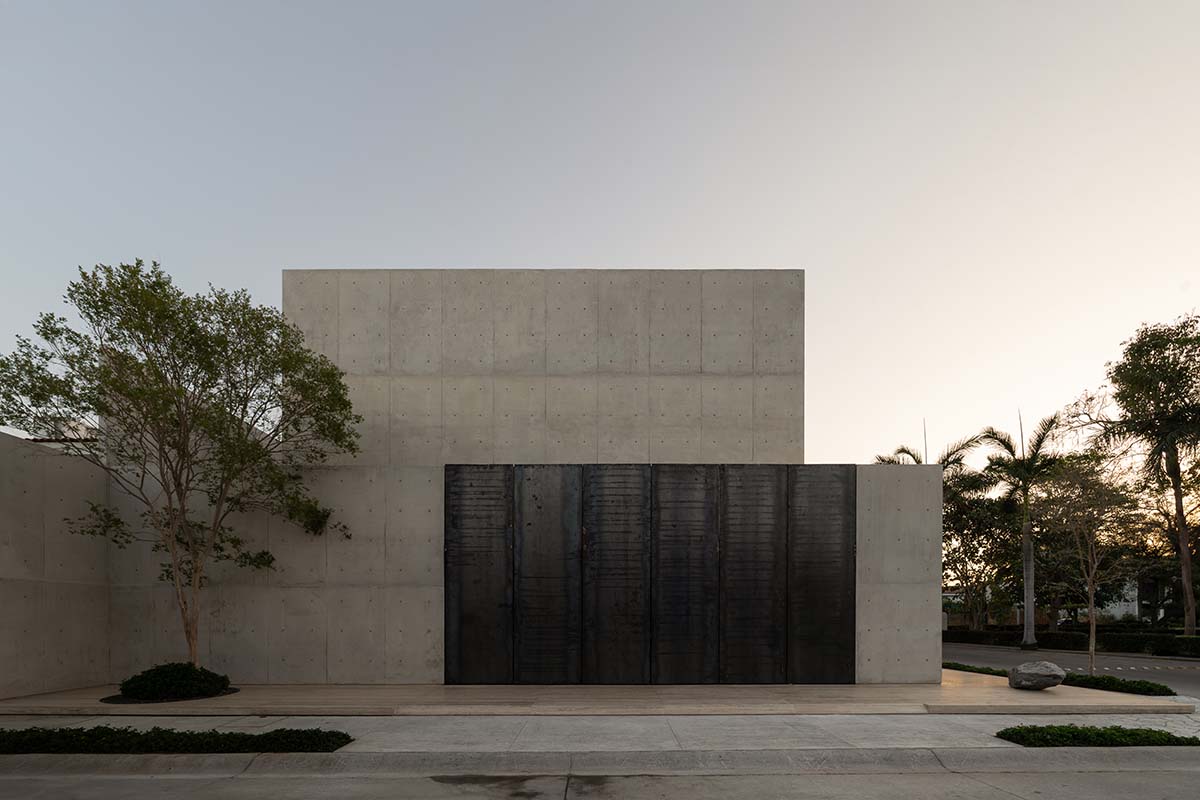 Casa Tao represents a home of silent memories in Jalisco, Mexico