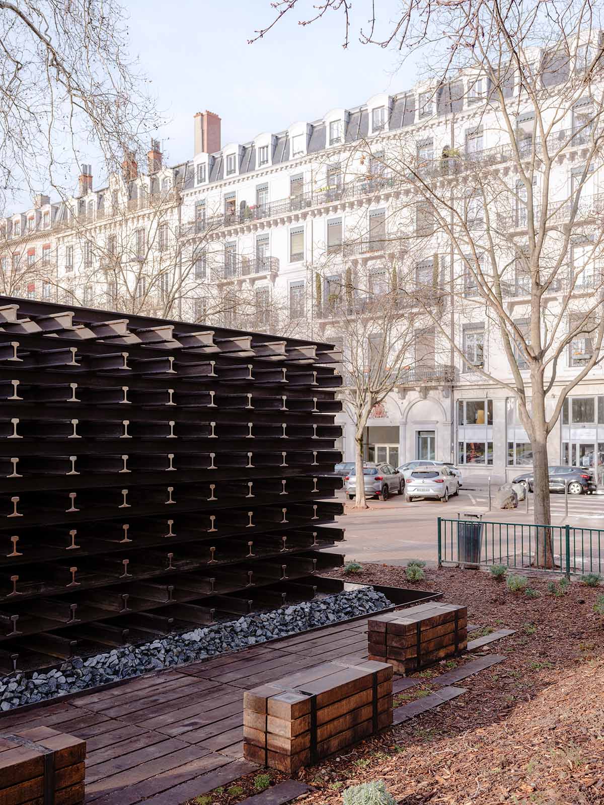 Blaising Borchardt Studio creates a monument for Holocaust remembrance, using interwoven steels
