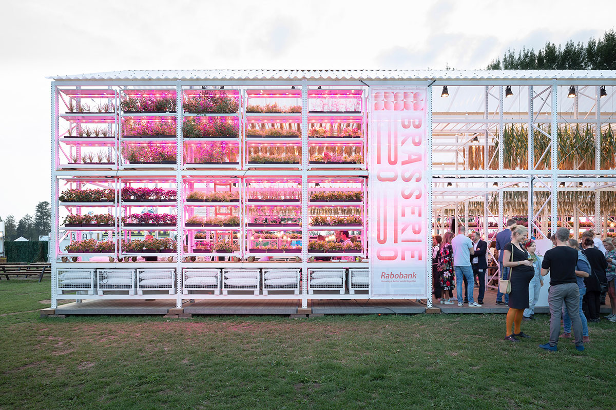 Overtreders W designed a zero-waste and timeless pop-up restaurant for 2018 Lowlands Festival