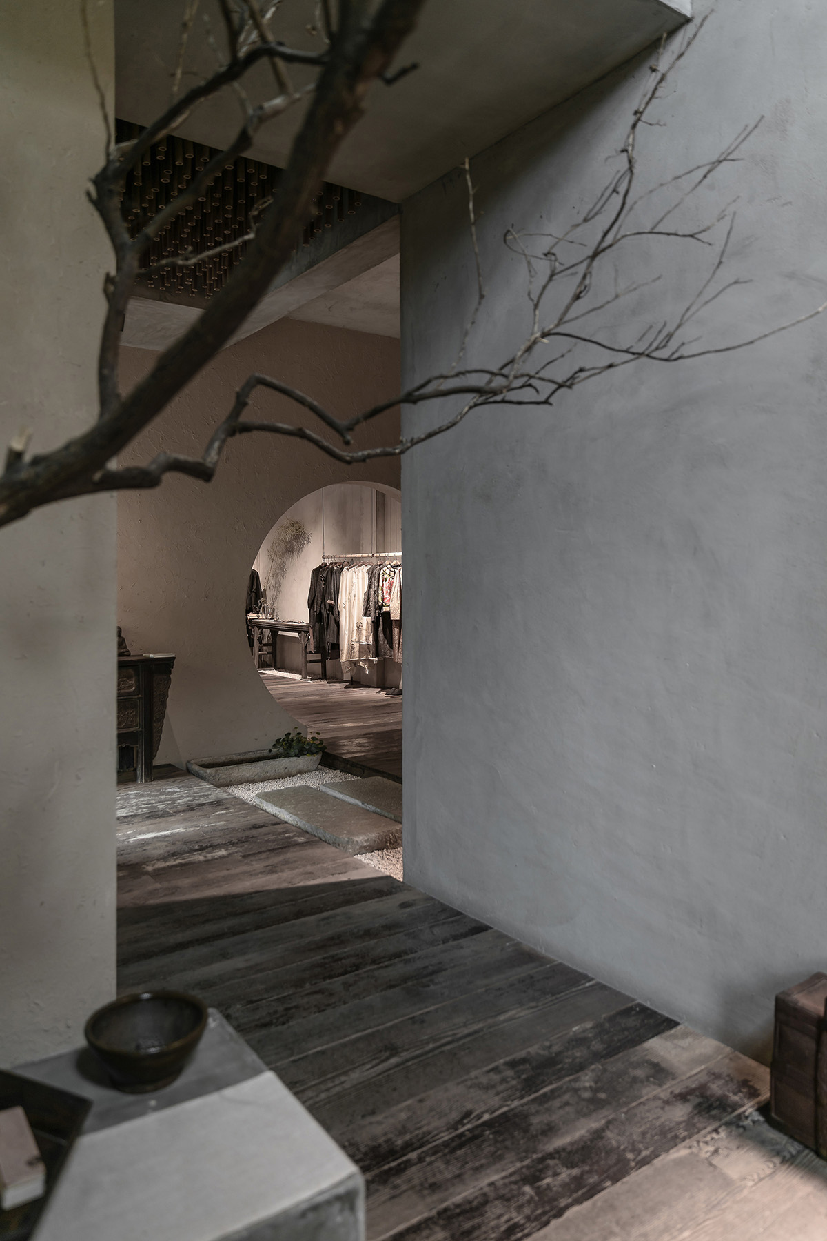 Yiduan Shanghai Interior Design Combined Zenist Spirit into the Headquarters of a Clothing Brand