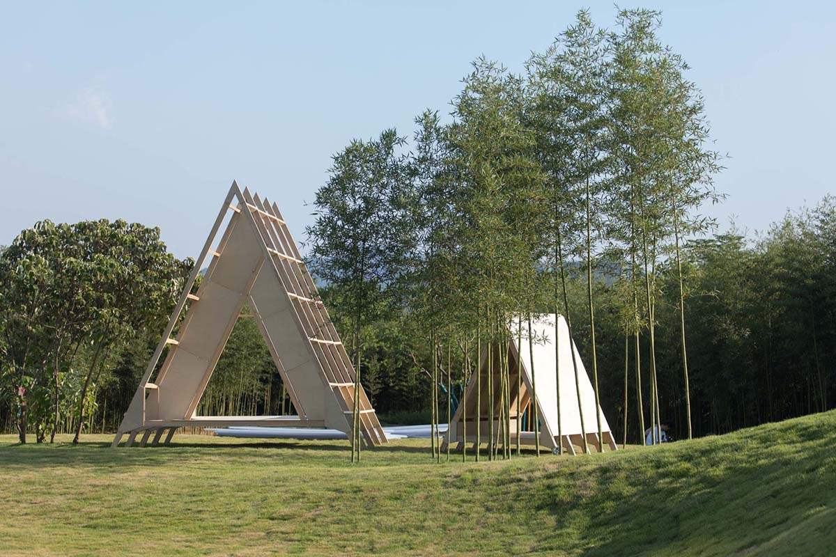 Wiki Tribe cabins, made of modular wooden system, have been built with local participants in Huzhou