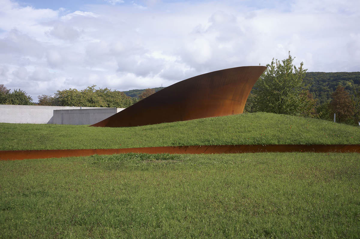The snake-like Doshi Retreat becomes a sanctuary of sound and serenity at the Vitra Campus