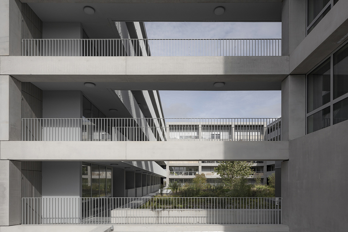KAAN Architecten completes a compact mixed-use building with a domestic vibe in Nantes, France