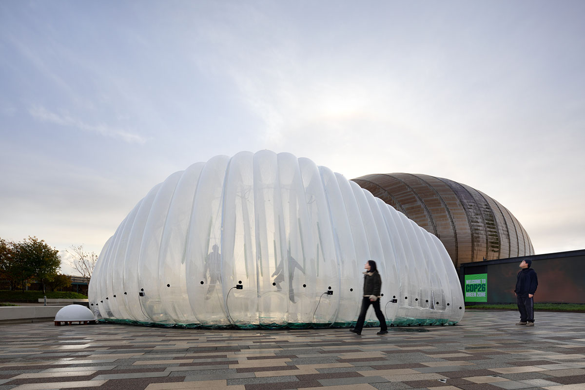 ecoLogicStudio installs air bubble air-purifying eco-machine at COP26 in Glasgow