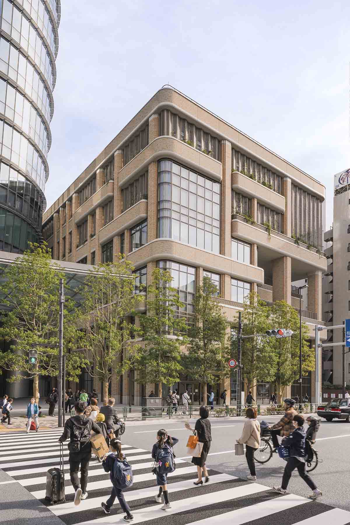 Heatherwick Studio built Azabudai Hills with