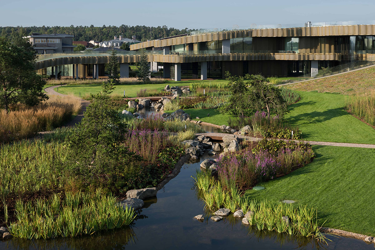 J. Mayer. H built this flower-shaped residence as a camouflage from the environment in near Moscow