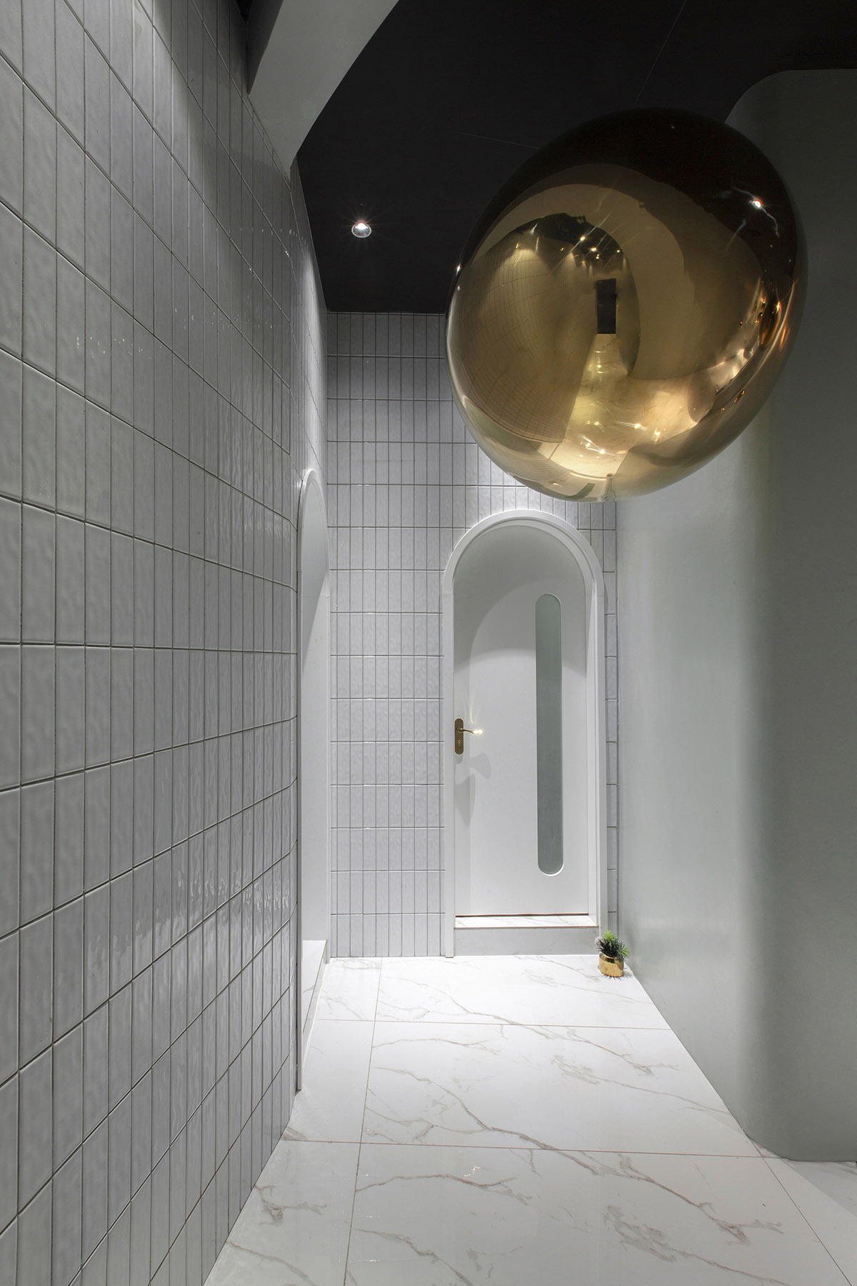 Towodesign creates a fantasy bubble trip inside a beauty salon in Shanghai