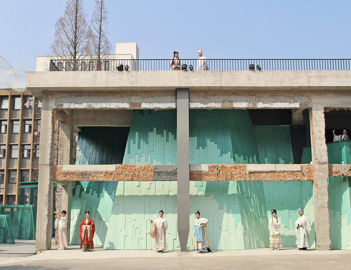 Wutopia Lab transforms former silk weaving factory into a theater in Suzhou, China 
