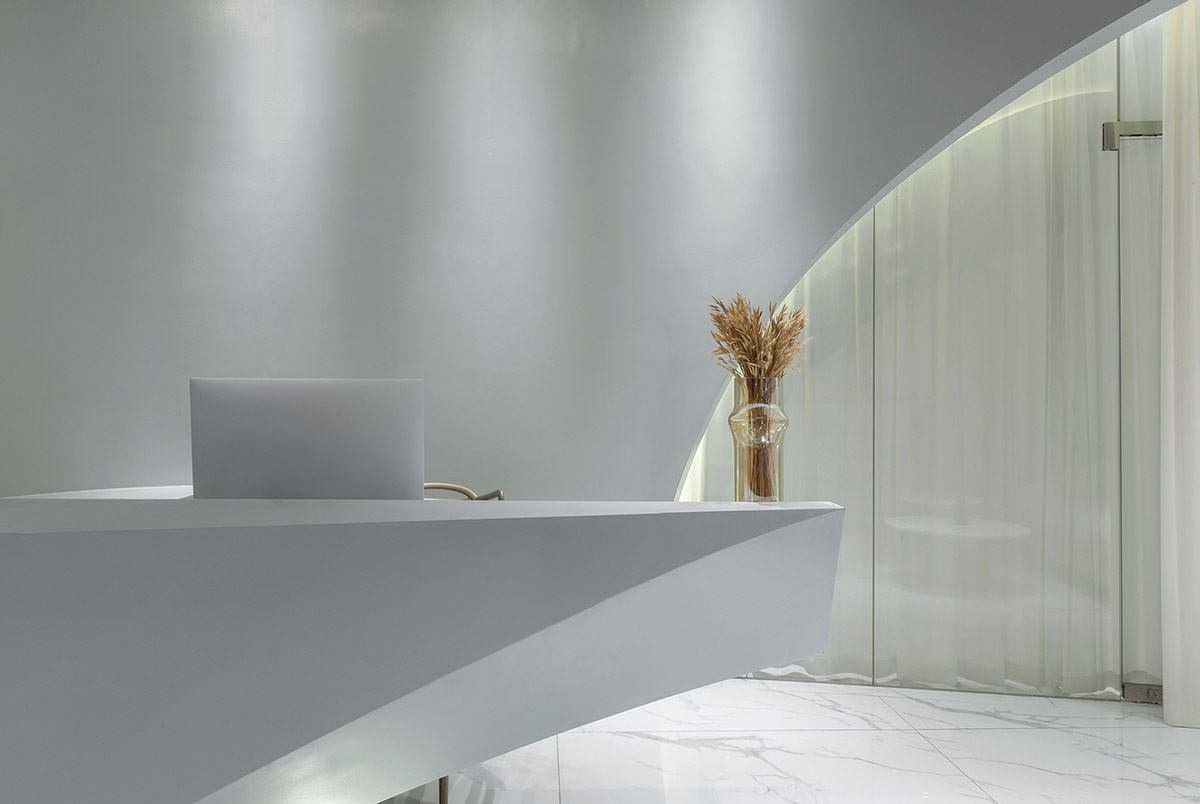 Towodesign creates a fantasy bubble trip inside a beauty salon in Shanghai