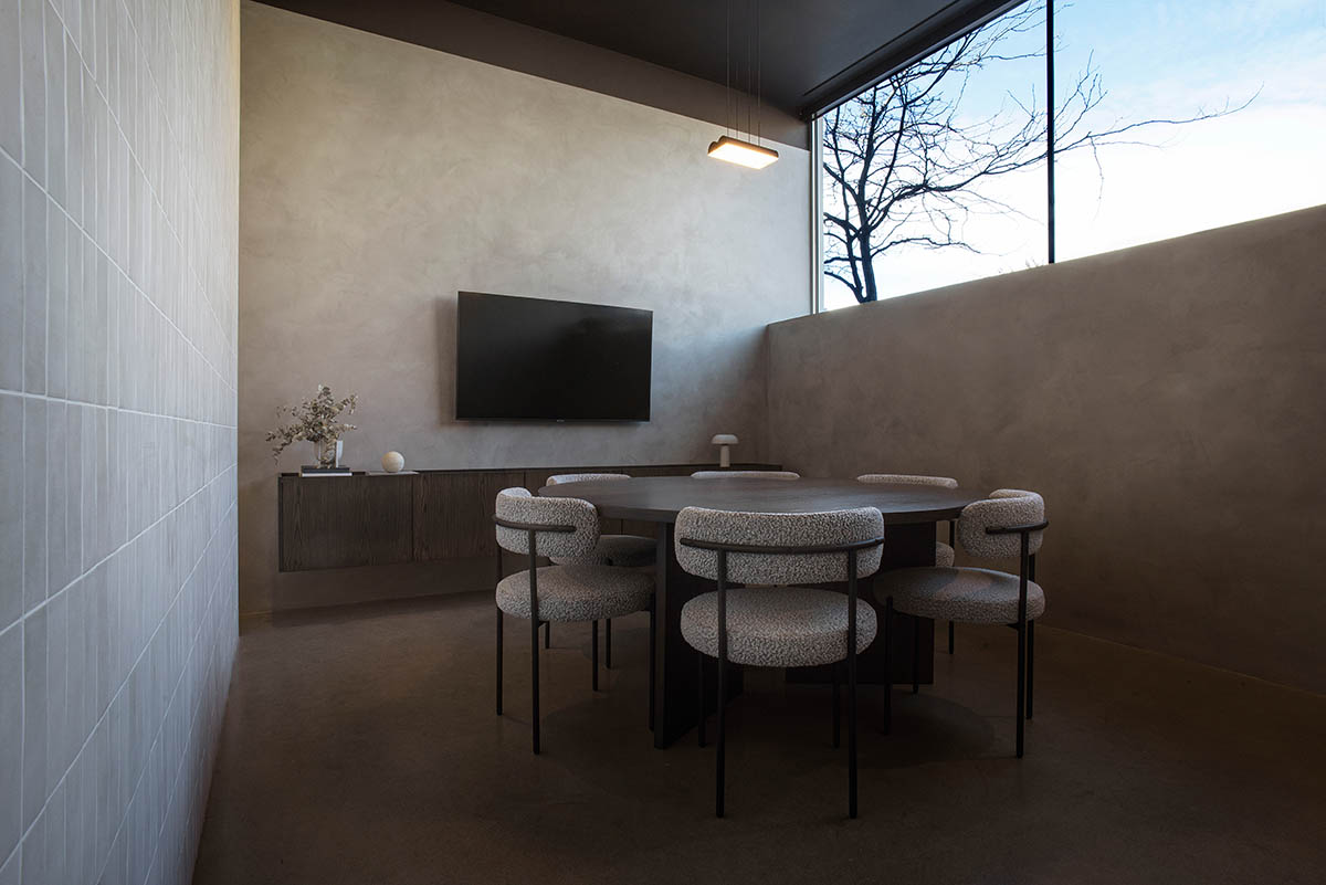 Maurice Martel architecte creates a home-like atmosphere for its new architecture office in Montreal