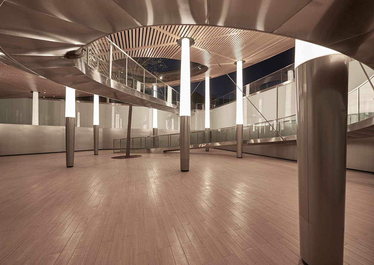 Atelier TeamMinus completes Piazza & Art Space activating its own environment in Beijing