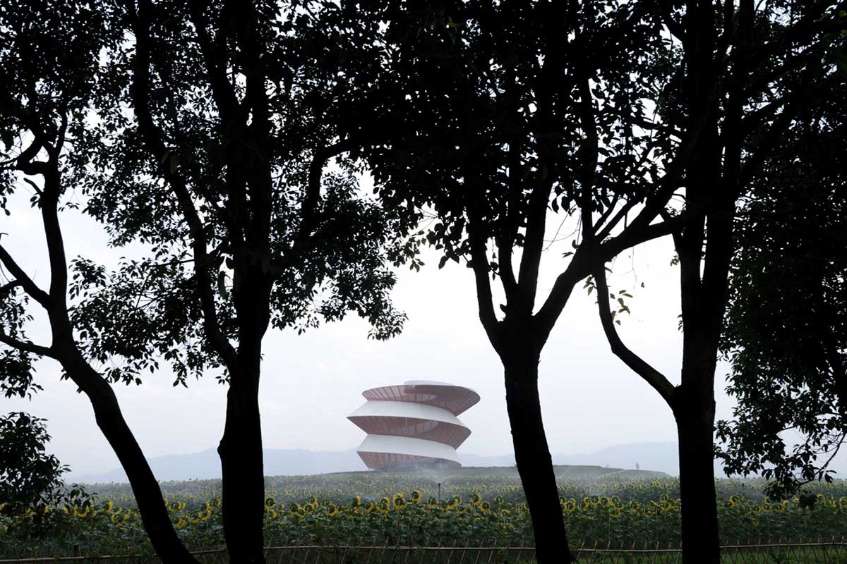 Doarchi designs spiral tower that allows visitors to explore the untouched nature while moving inside