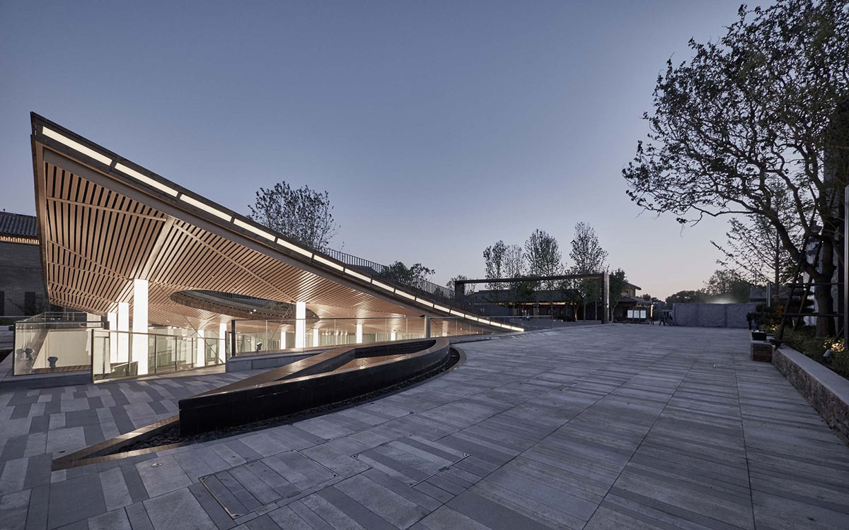 Atelier TeamMinus completes Piazza & Art Space activating its own environment in Beijing