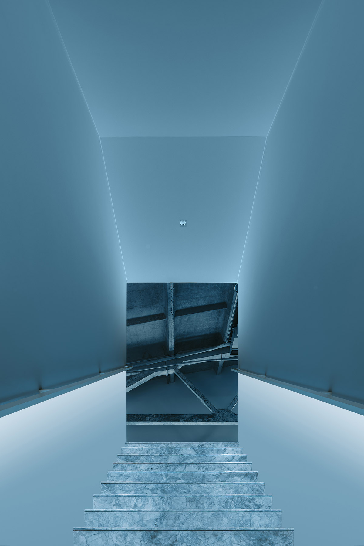 CUN converts old warehouse into a photographer's studio with industrial-looking interior in Beijing