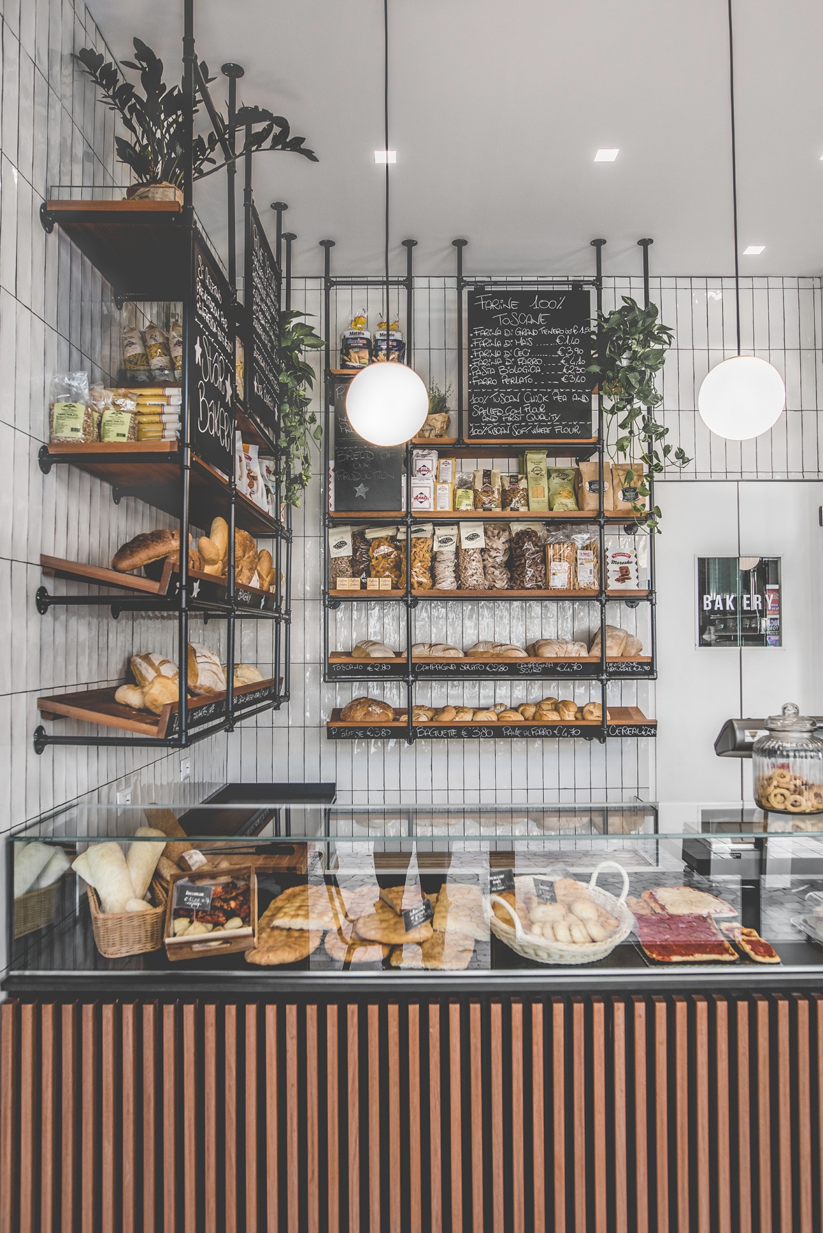 Taste of Tuscany, contemporary and nostalgic atmosphere for the Star Bakery
