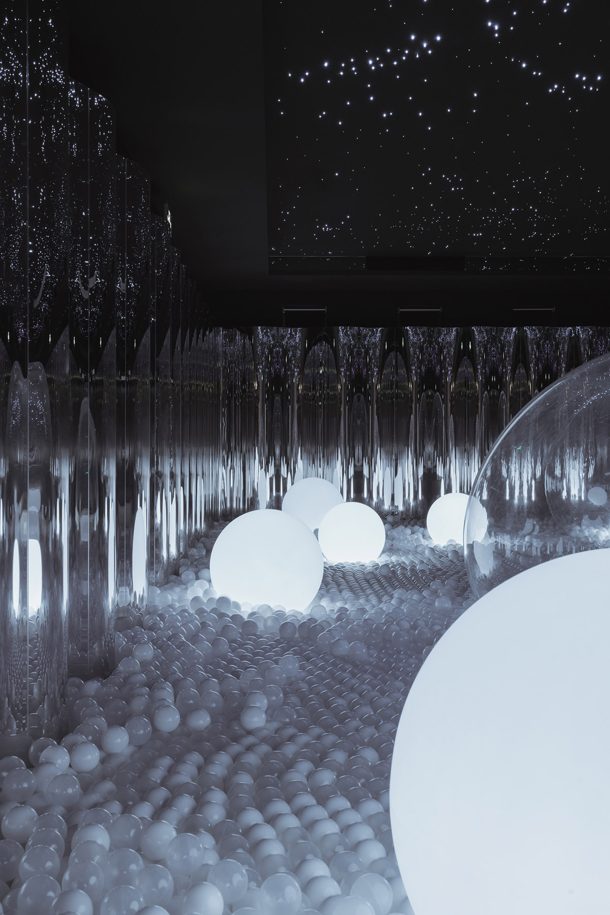 Wutopia Lab Designed a Restaurant as a Magical Neverland for Kids