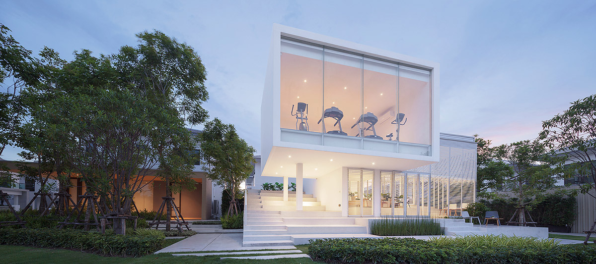 Design in Motion completes Sky Clubhouse with amphitheater-like entrance in Bangkok