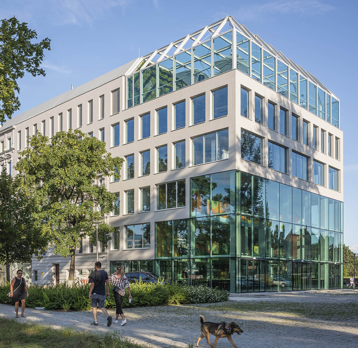 福袋セール MVRDV opens up heritage building in Poland with three-storey 洋書