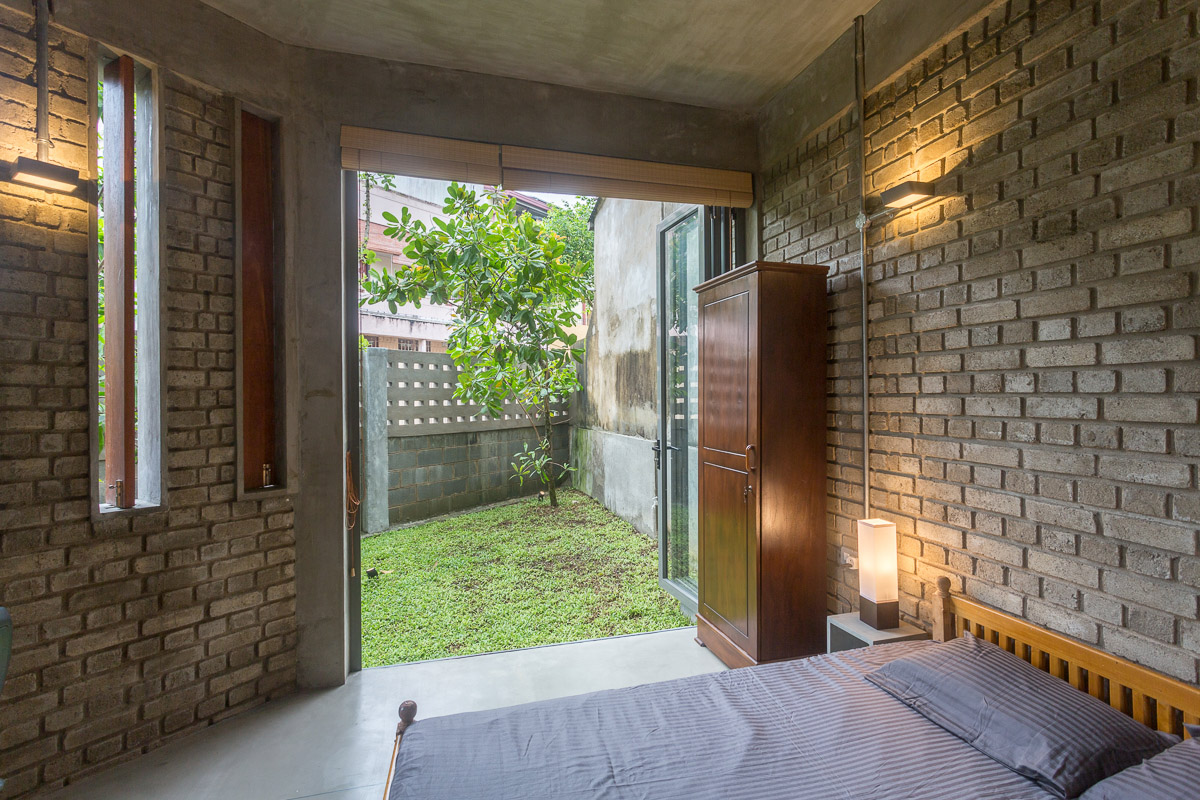 Chinthaka Wickramage Associates built Pagoda House with protruding facade in Sri Lanka