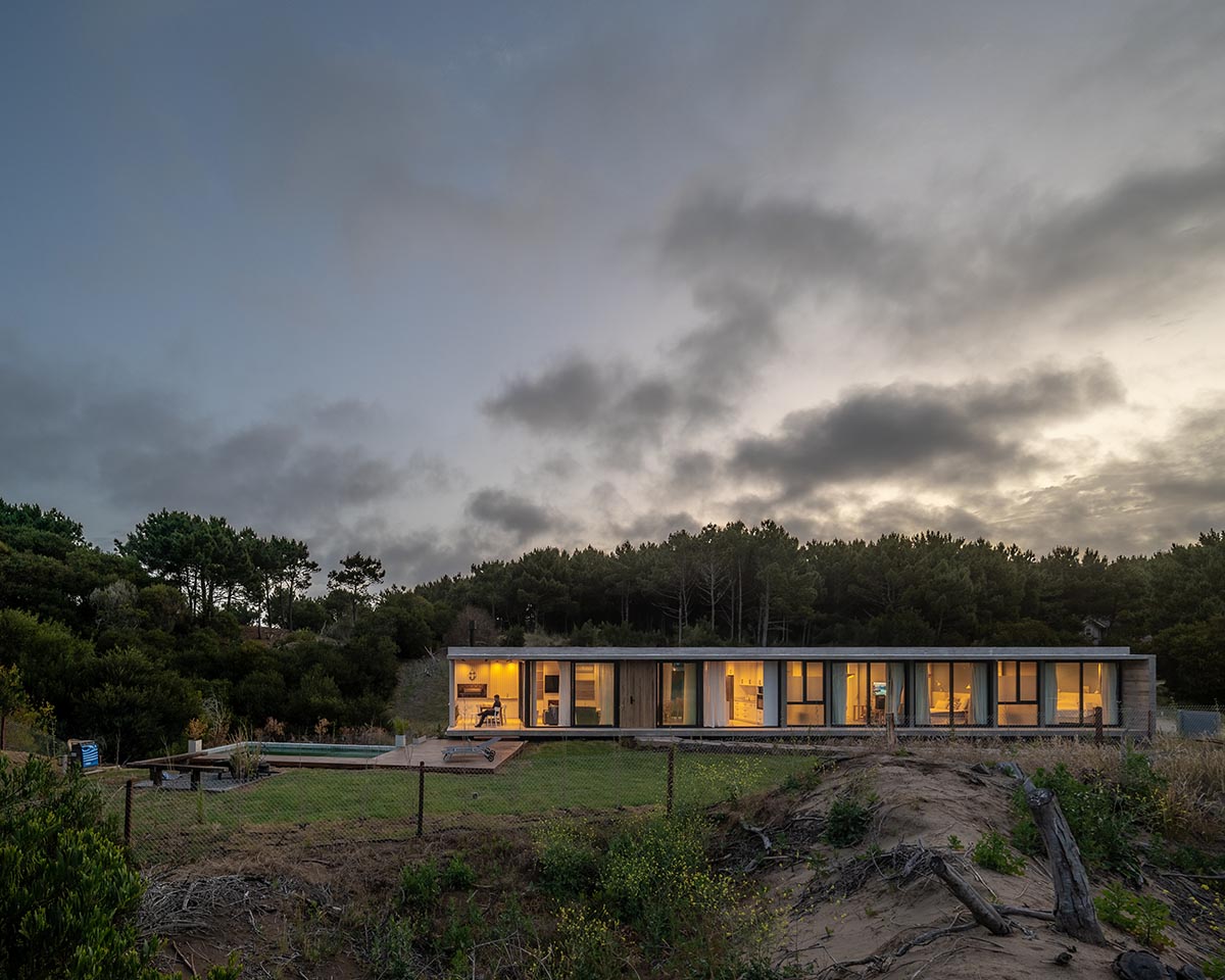 En Obra Arquitectos completes concrete Casa Pirca in Argentina