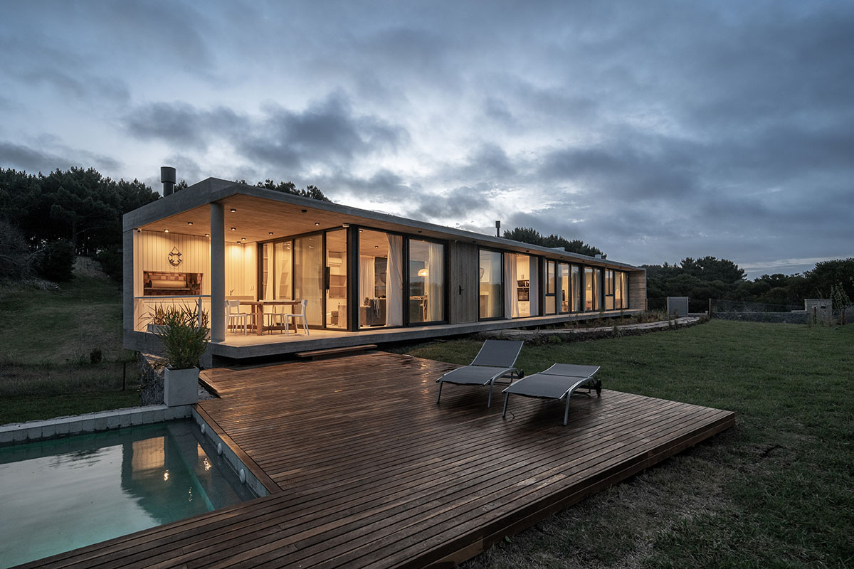 En Obra Arquitectos completes concrete Casa Pirca in Argentina