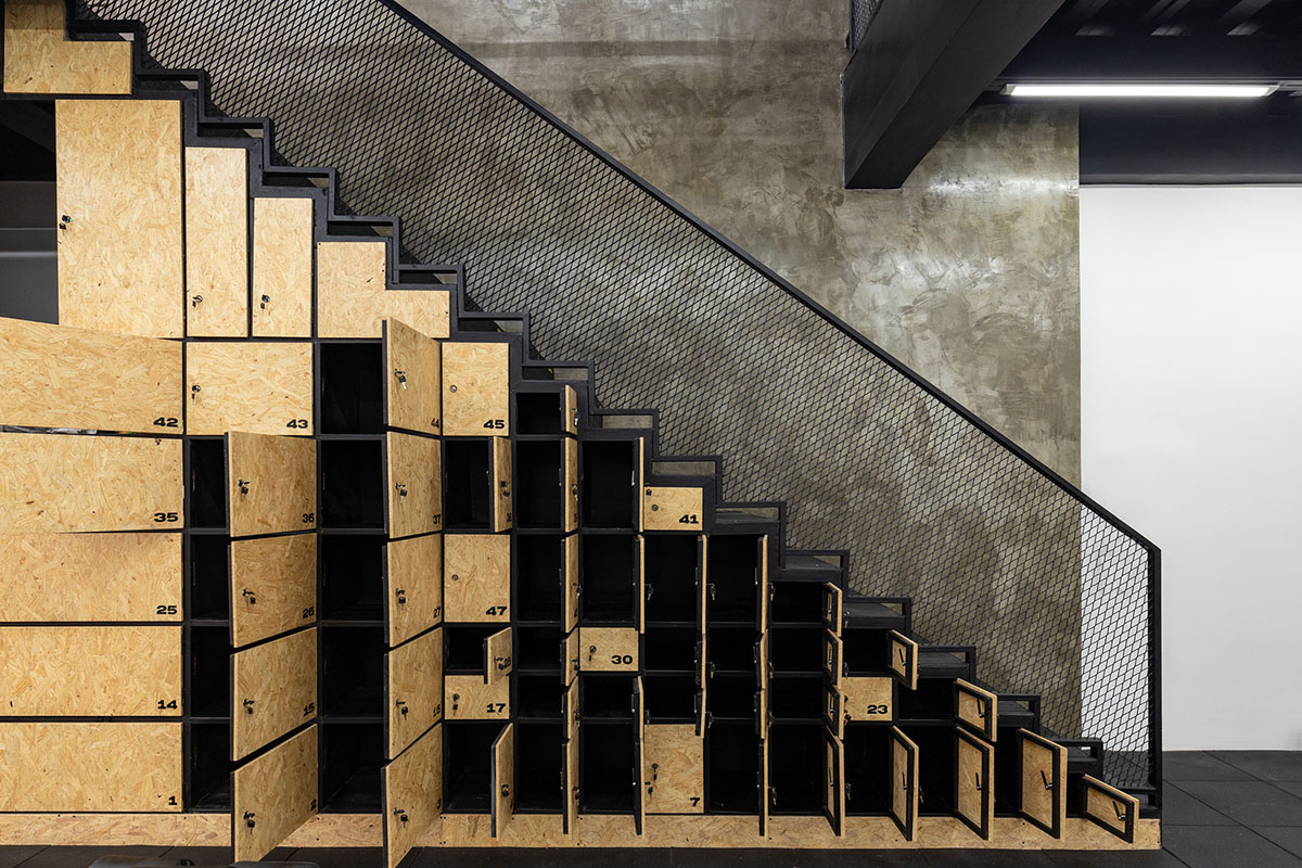 Natura Futura Arquitectura built training center featuring 8-metre-long wooden shutter in Ecuador