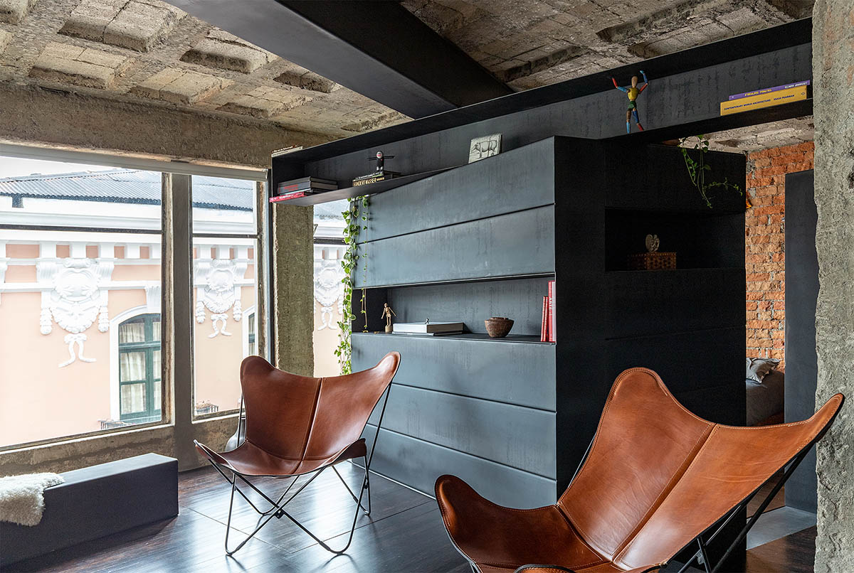 Aquiles Jarrín creates tropical interior in a Quito apartment featuring various layers of materials