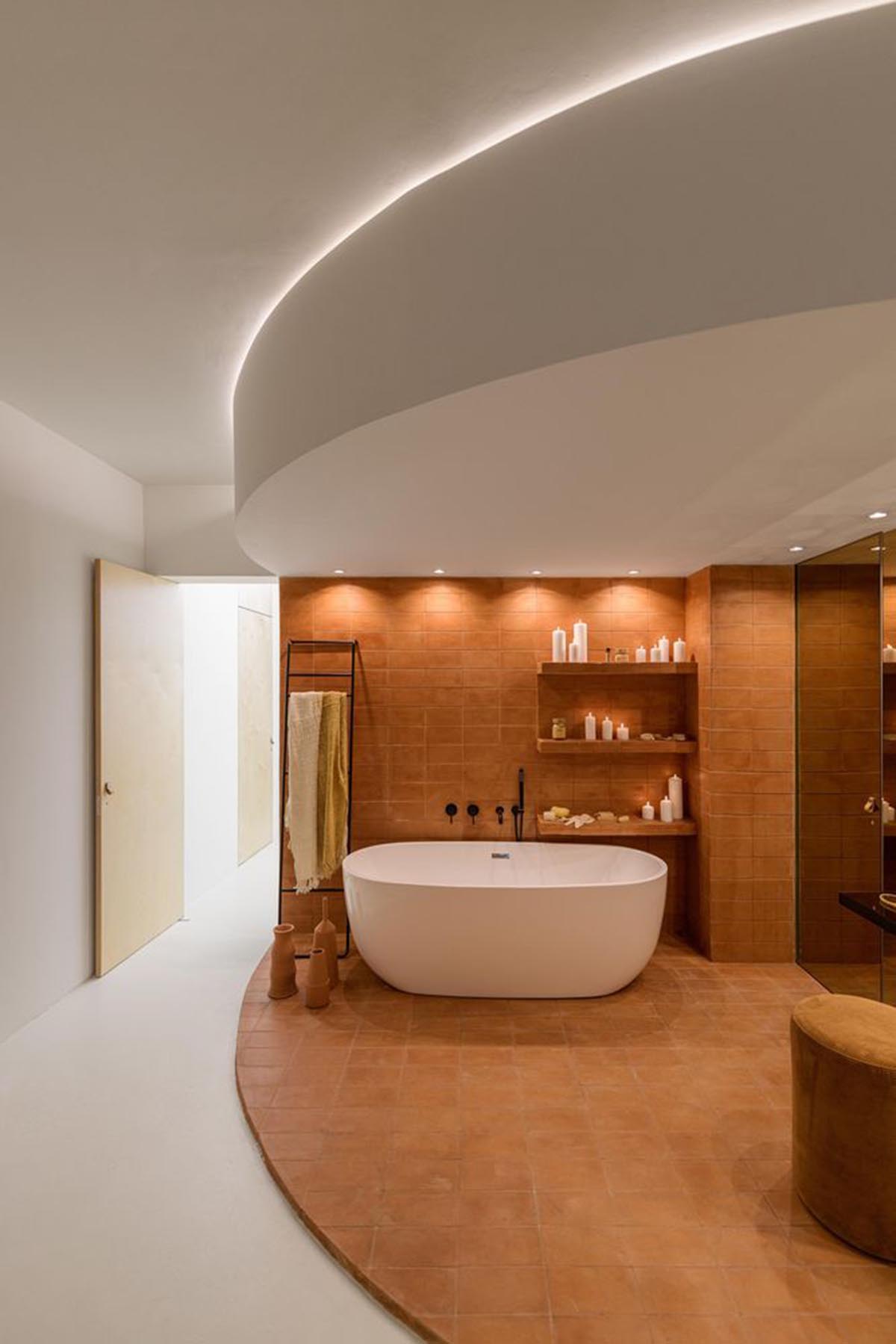 AB+AC Architects' cultural hub can be used for various kinds of activities with warm tones in Lisbon