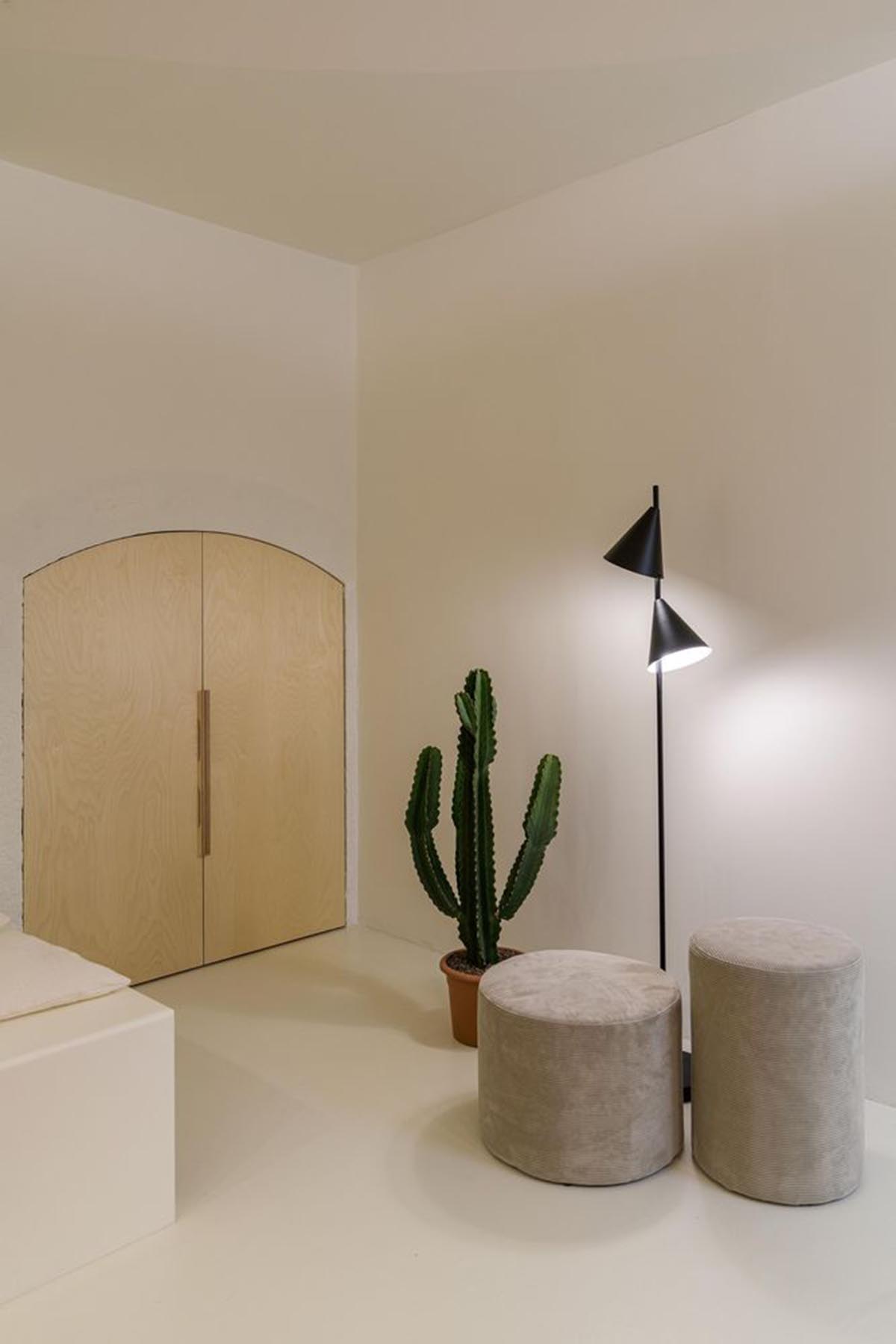 AB+AC Architects' cultural hub can be used for various kinds of activities with warm tones in Lisbon