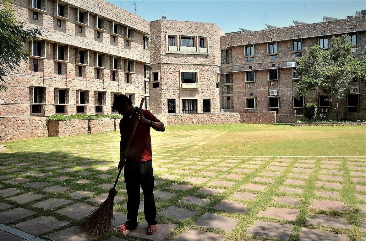 Ashok B Lall's IIHMR, Jaipur Is An Exemplar Of Critical Regionalism & Environmental Sustainability