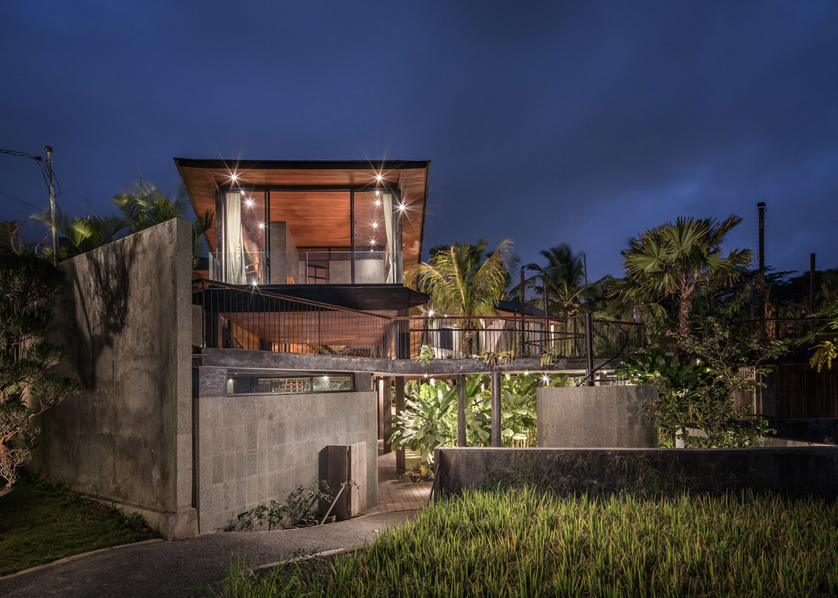Alexis Dornier's cross-shaped house elevated on stilts to include continuous living space underneath