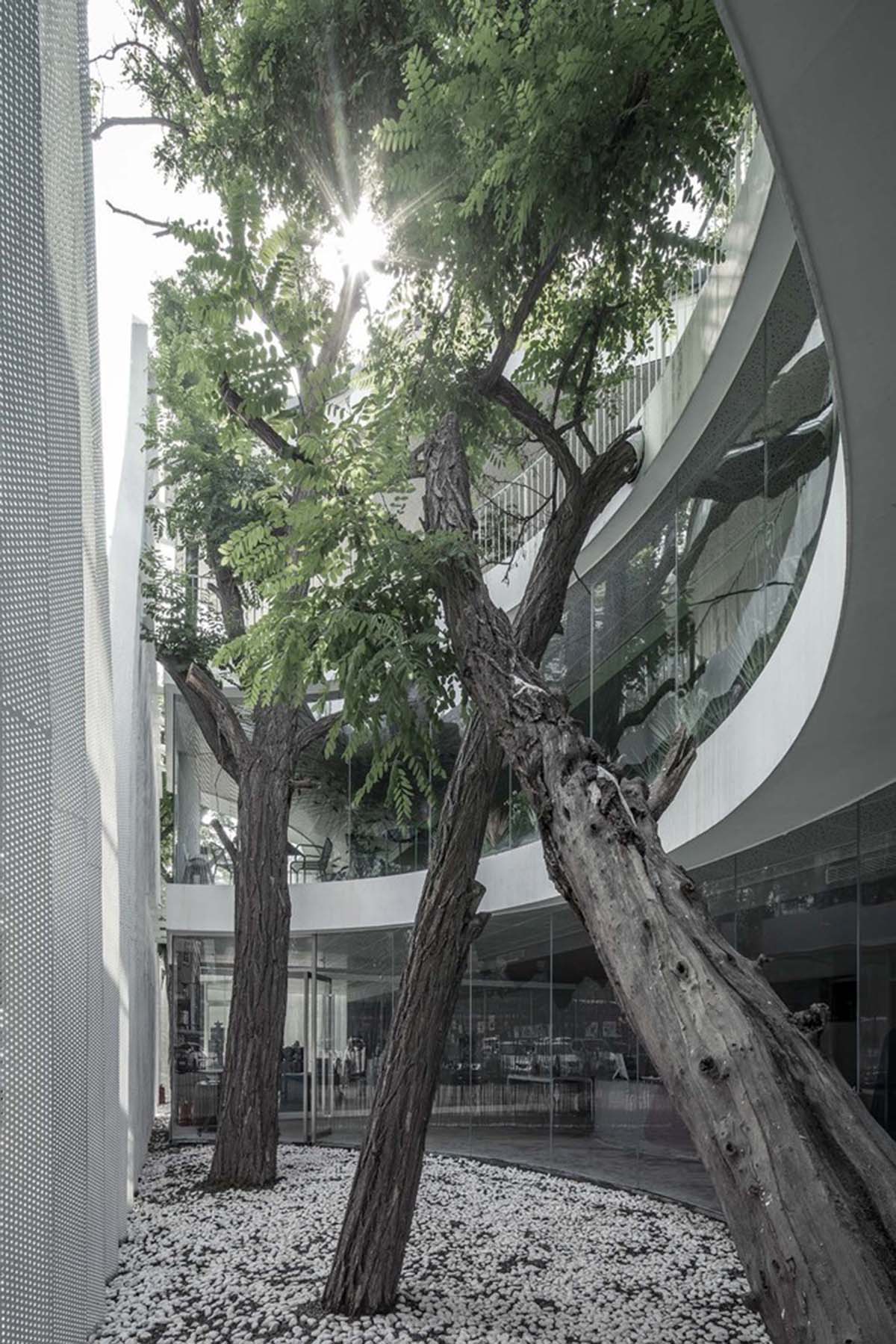 Archstudio Converts Old Art Gallery Into A New Art Center