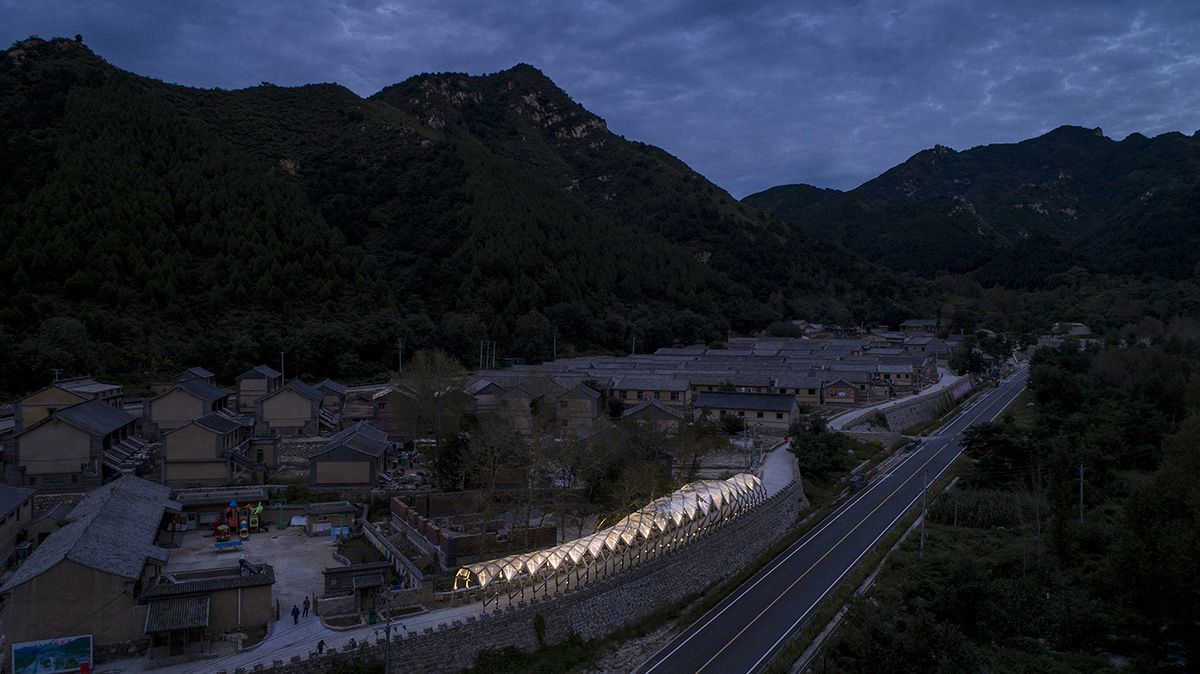 LUO studio Reused Wood Waste from Old Village Houses to Create a Pergola Structure in Hebei, China